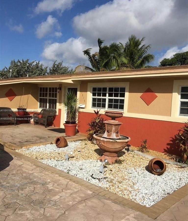 1315 196th Ter - Photo 1