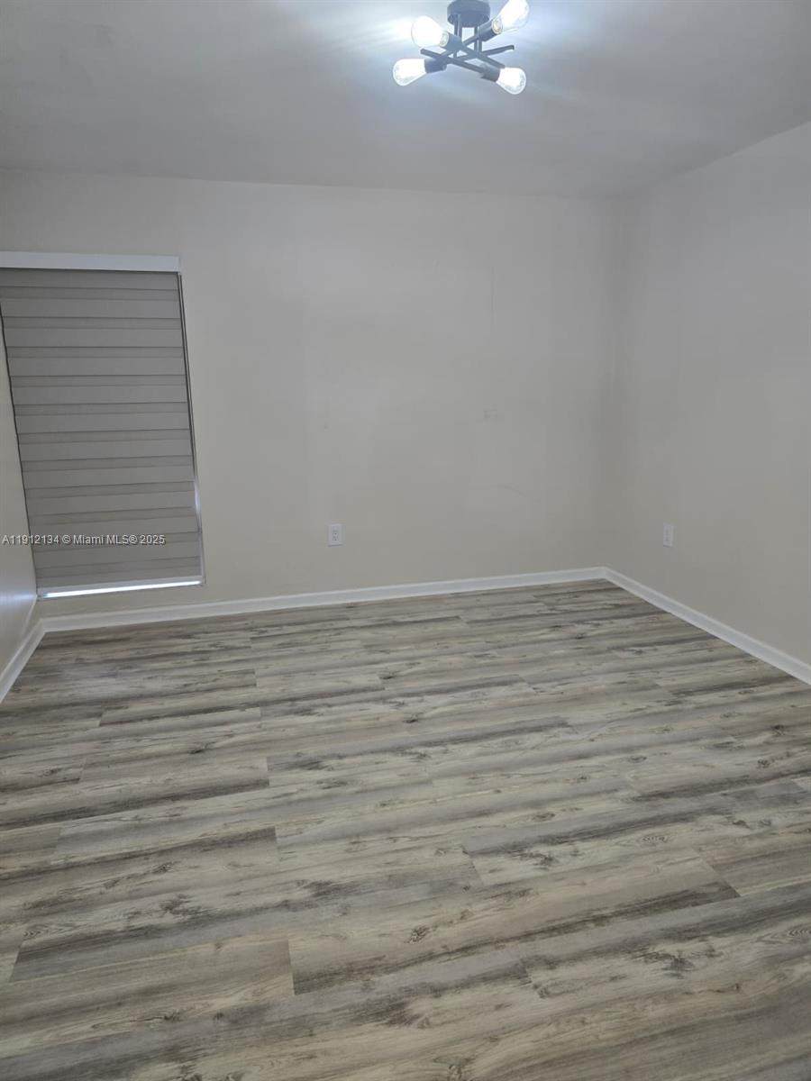 4721 7th   St - Photo 1