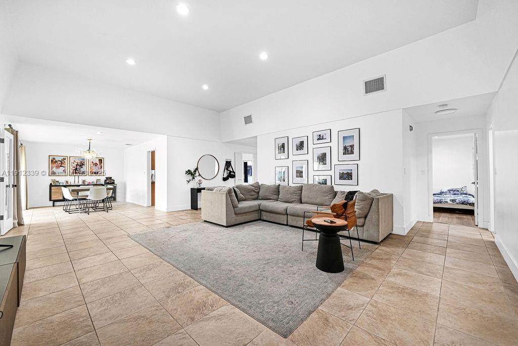 3501 Keyser Ave - Photo 1