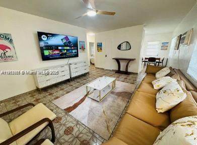 650 Pennsylvania Ave - Photo 1