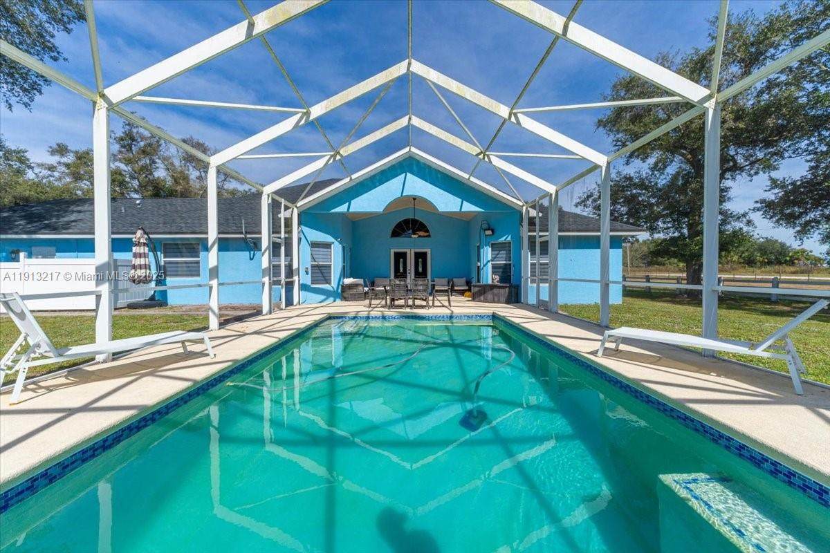 18 144th Dr - Photo 1