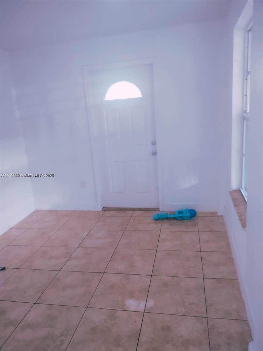 https://bt-photos.global.ssl.fastly.net/miami/orig_boomver_1_A11913360-2.jpg