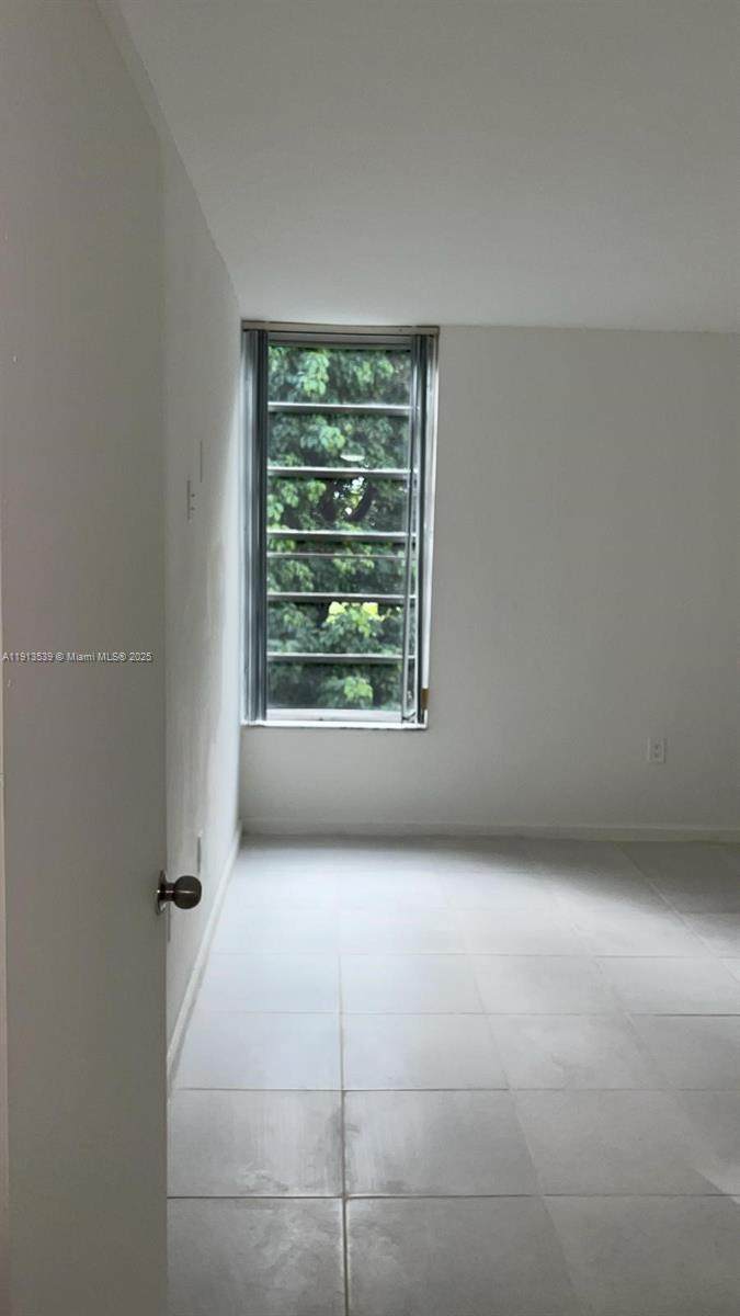 https://bt-photos.global.ssl.fastly.net/miami/1280_boomver_1_A11913539-2.jpg