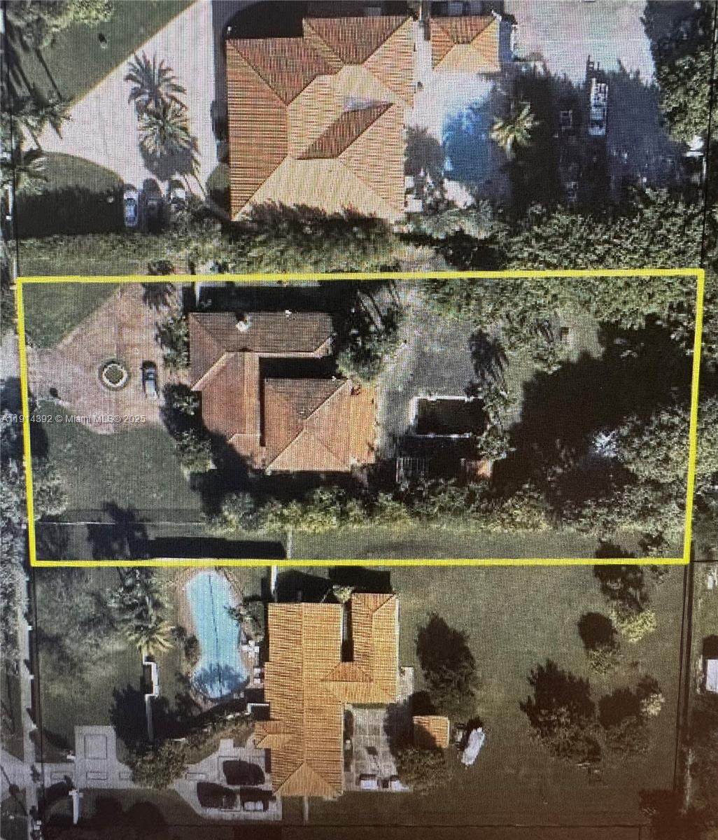 25 127th Ave - Photo 1