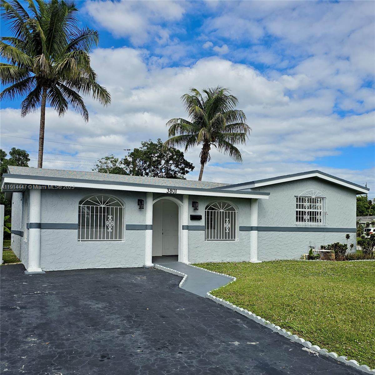 3801 8th Ct - Photo 1