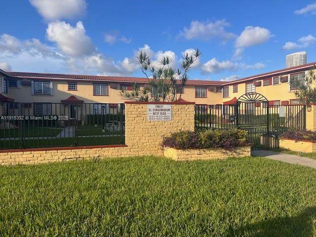 651 11th St - Photo 1