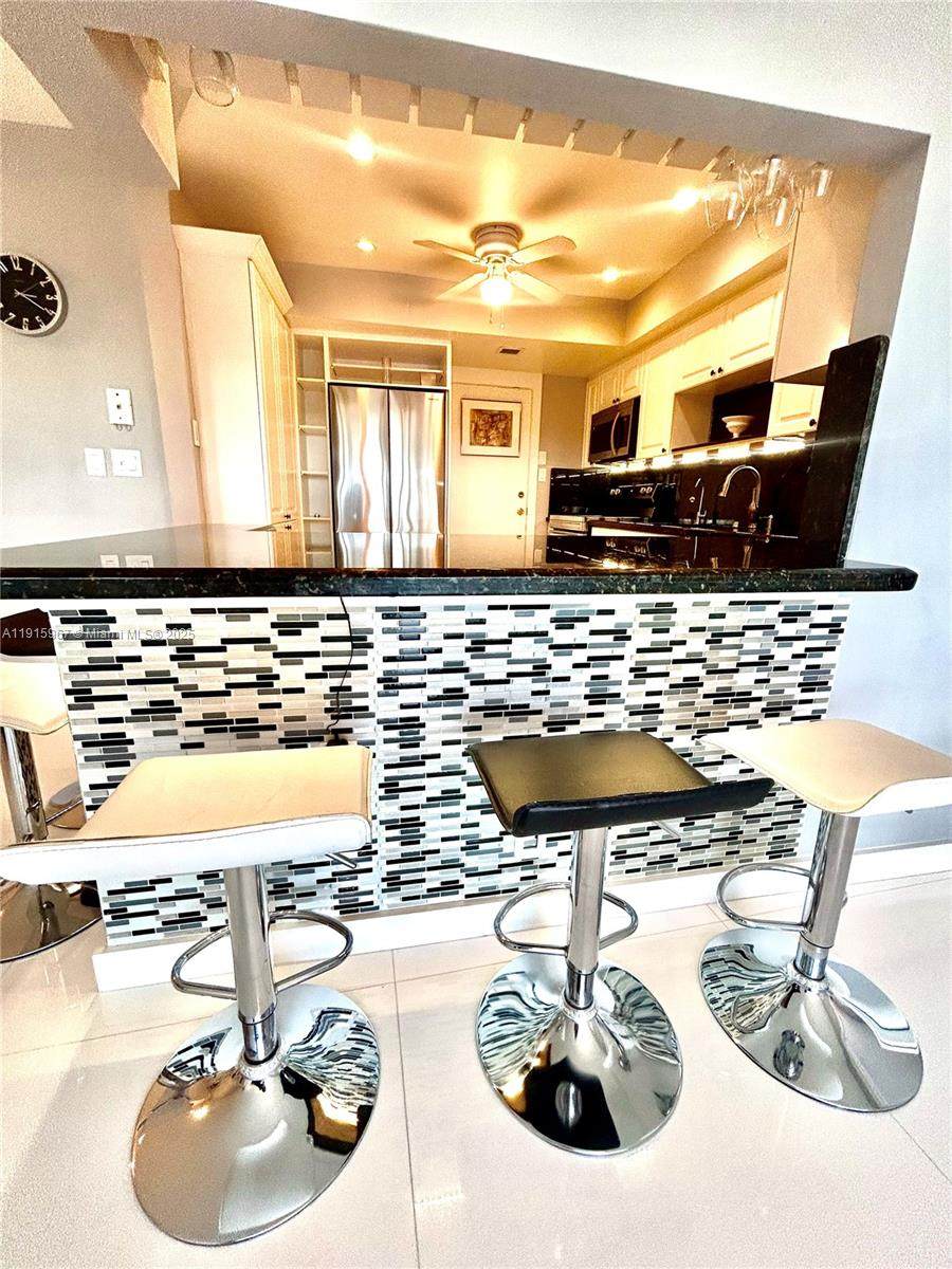 200 Diplomat Pkwy - Photo 1