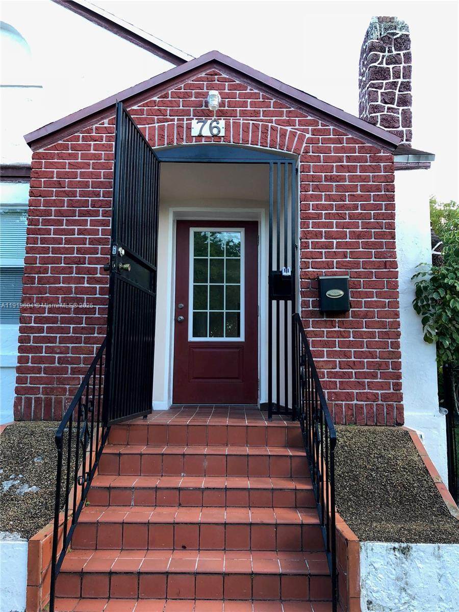 76 48th St - Photo 1