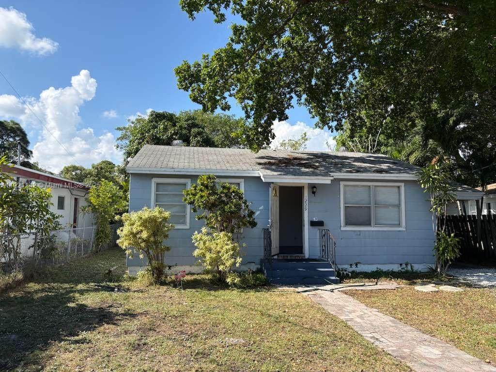 1229 3rd Ave - Photo 1