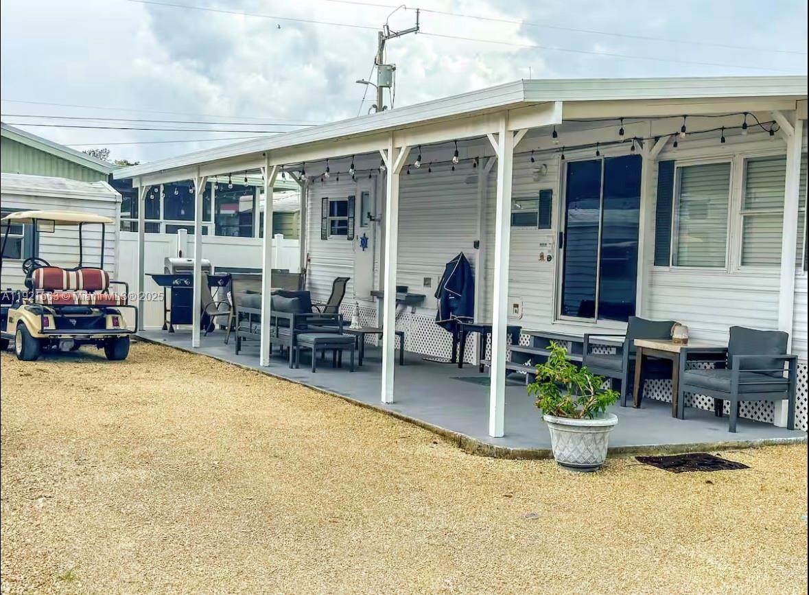 325 Calusa St 516 - Photo 1