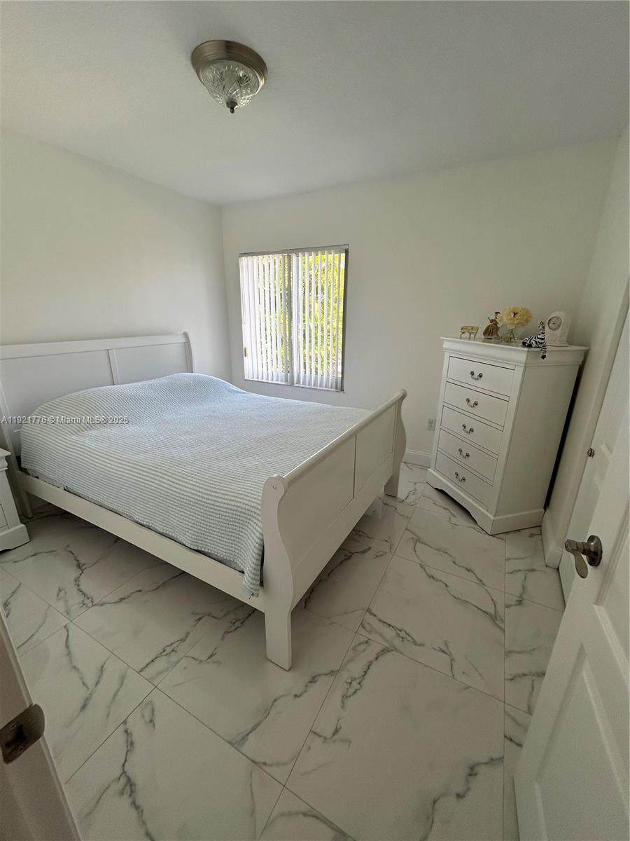 16620 101st Ter - Photo 1