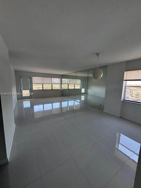 401 Golden Isles Dr - Photo 1