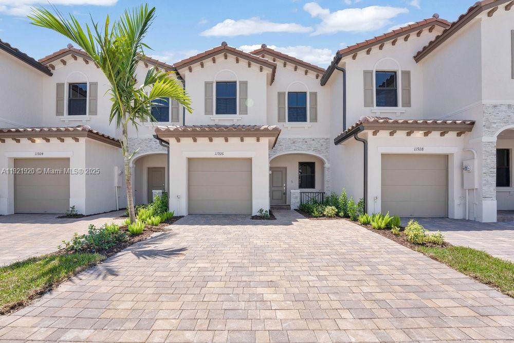 11926 247th Ter - Photo 1