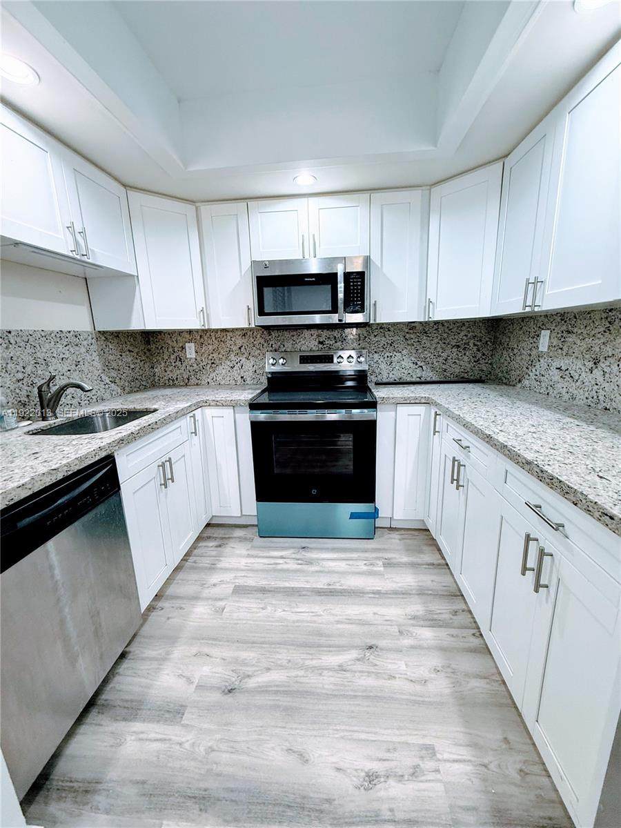 8830 123rd Ct - Photo 1