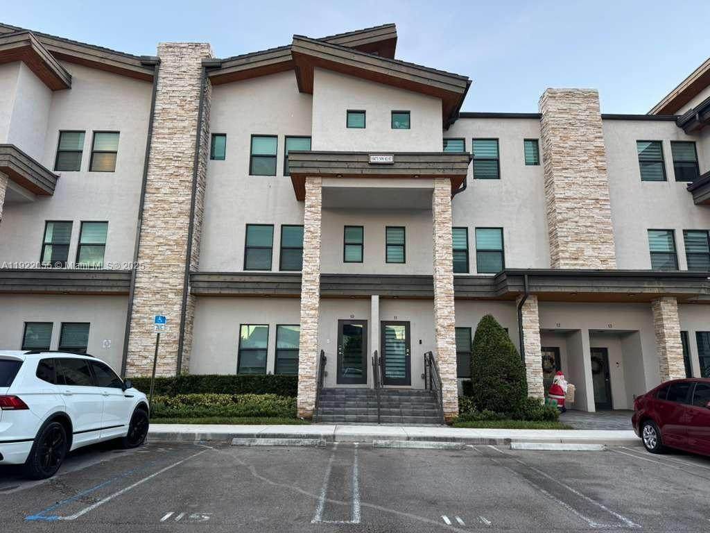 10473 82nd St - Photo 1