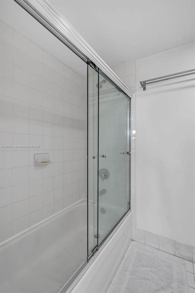 https://bt-photos.global.ssl.fastly.net/miami/1280_boomver_1_A11922511-2.jpg