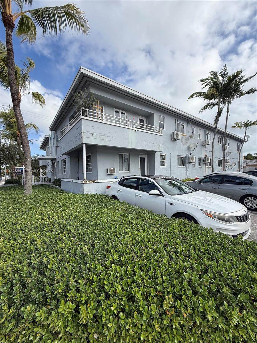 5305 Biscayne Blvd - Photo 1