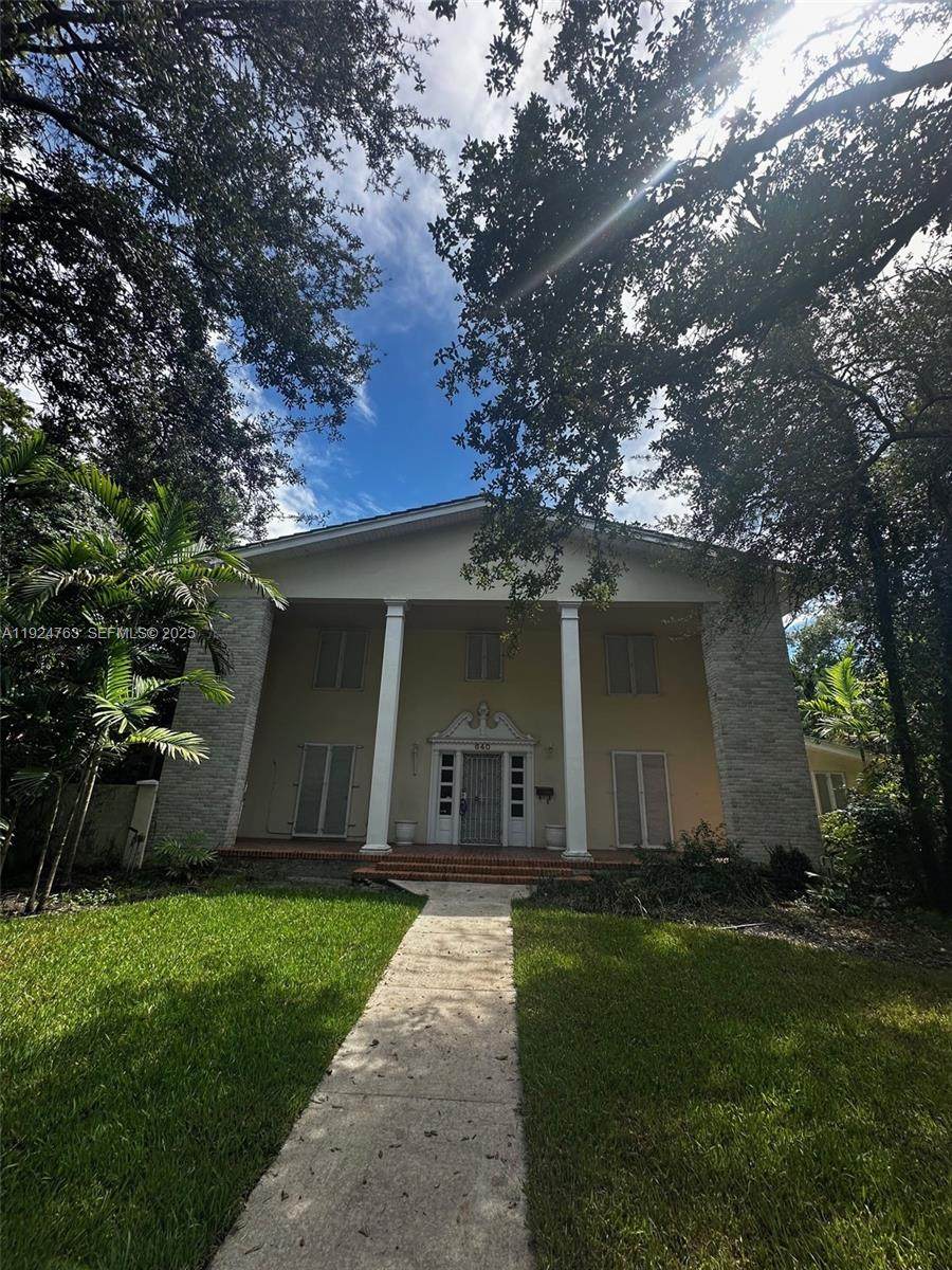 640 Grand Concourse - Photo 1