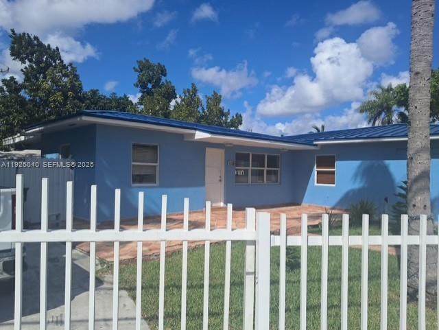 1550 86th Ct - Photo 1