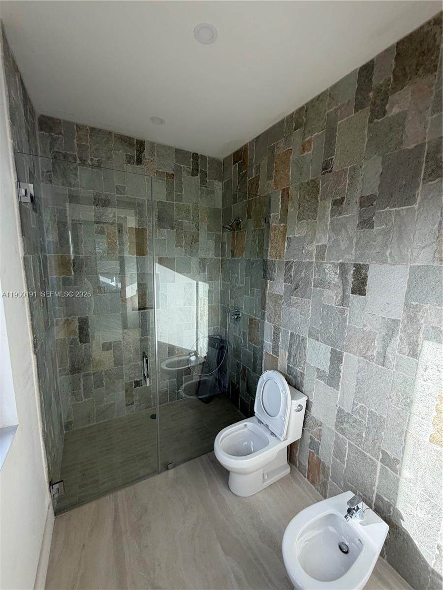 https://bt-photos.global.ssl.fastly.net/miami/1280_boomver_2_A11930191-2.jpg