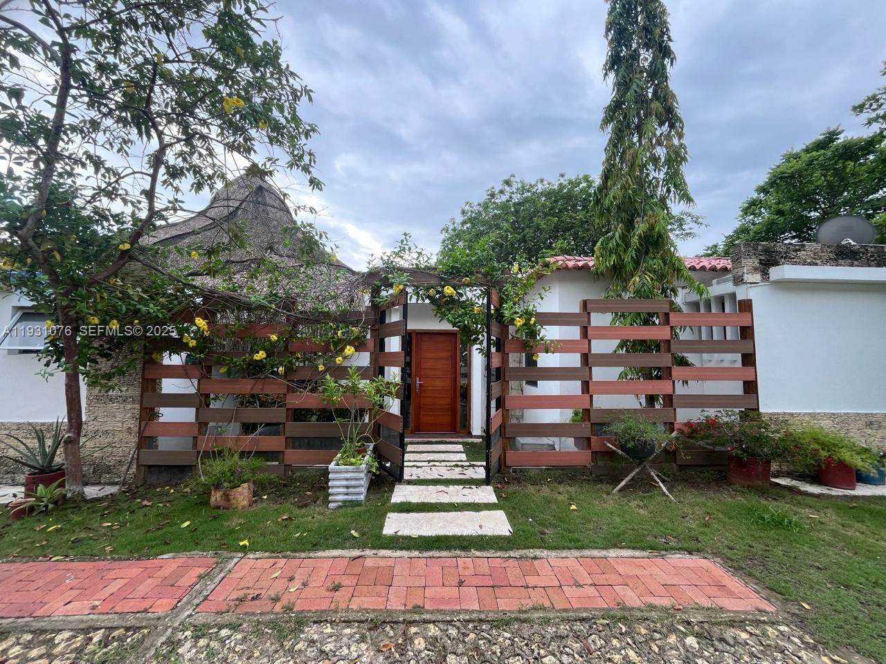 CARRETERA TRONCAL DE Sector Aguas Vivas - Photo 1