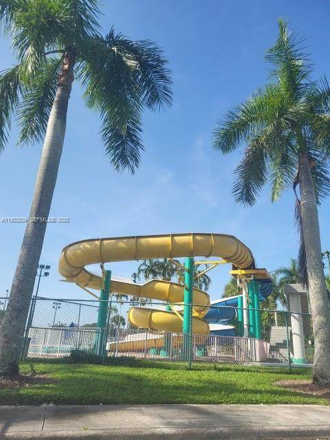 https://bt-photos.global.ssl.fastly.net/miami/orig_boomver_1_A11933839-2.jpg