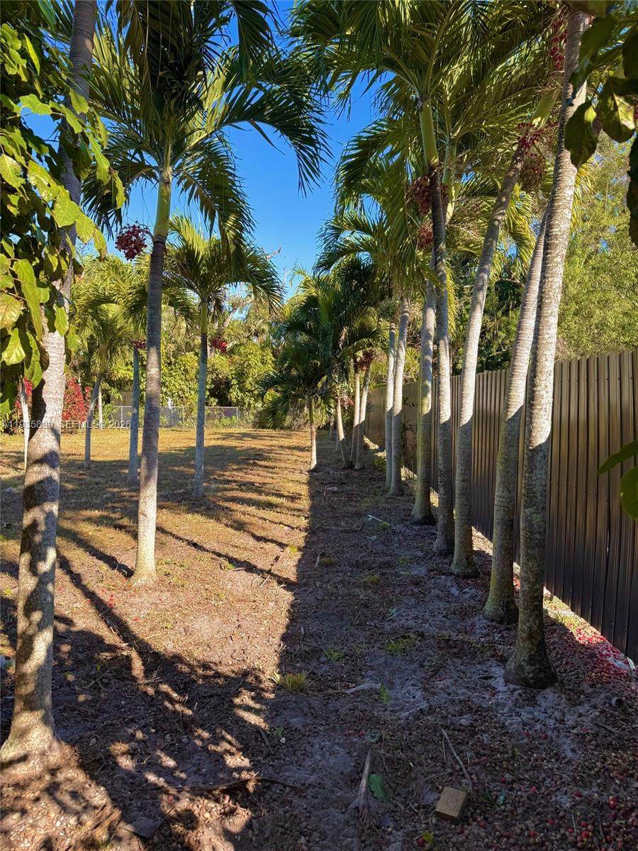https://bt-photos.global.ssl.fastly.net/miami/1280_boomver_1_A11935839-2.jpg