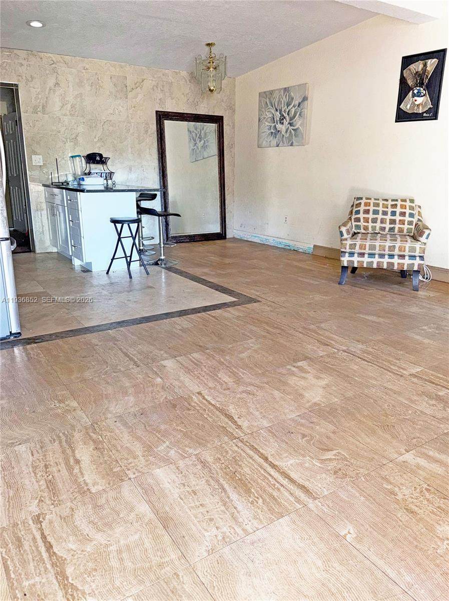 130 33rd Ave - Photo 1