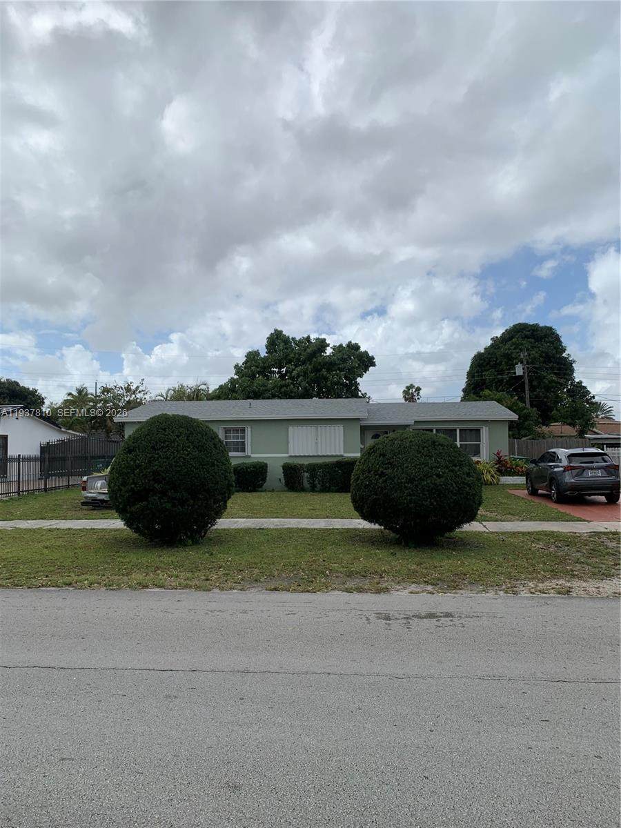 17200 Miami Ave - Photo 1