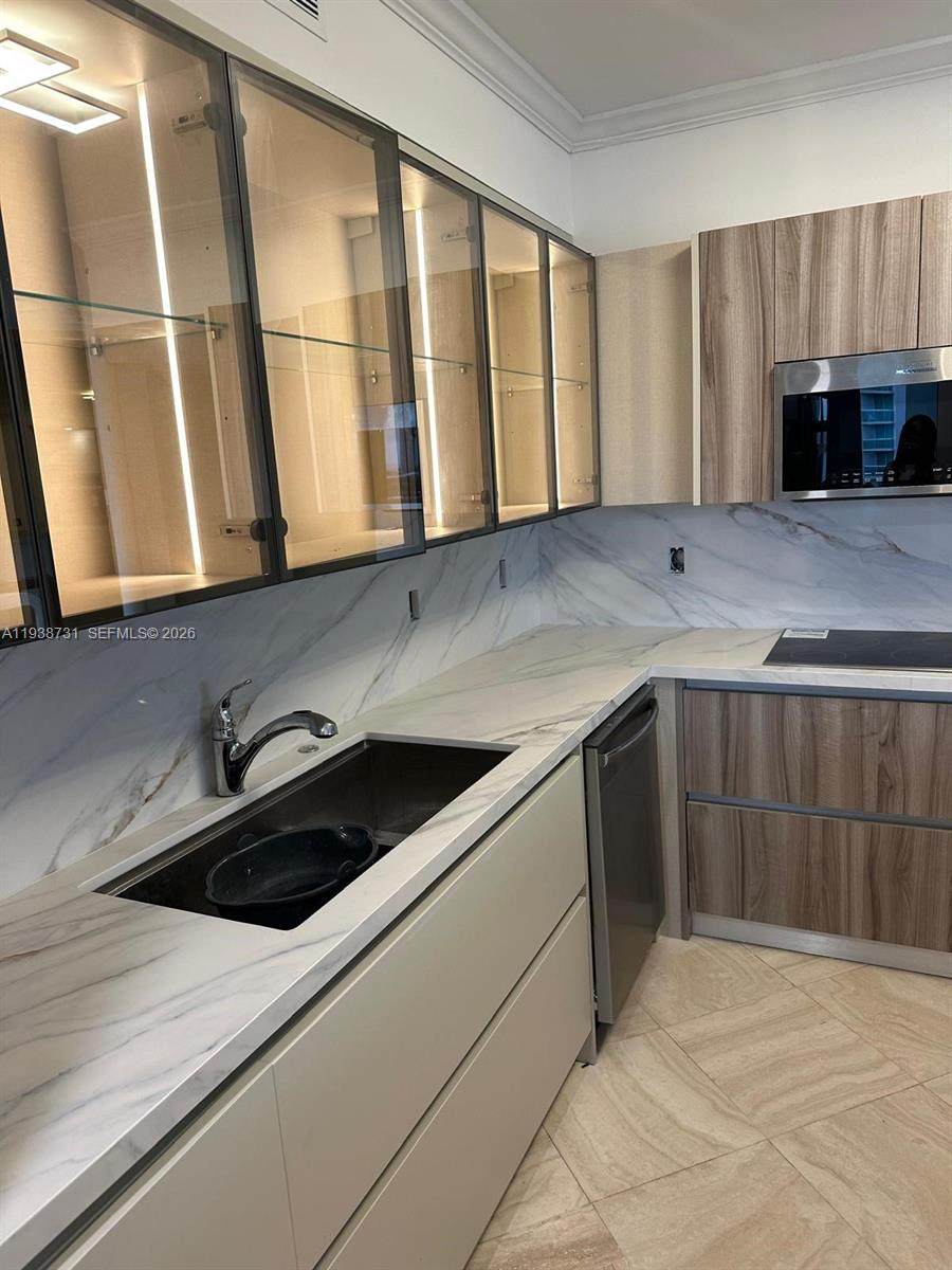 19500 Turnberry Way - Photo 1