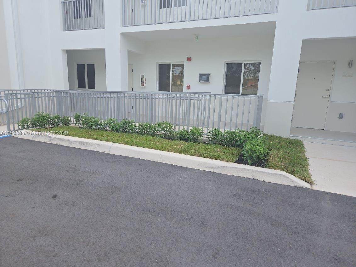 https://bt-photos.global.ssl.fastly.net/miami/orig_boomver_1_A11938843-2.jpg