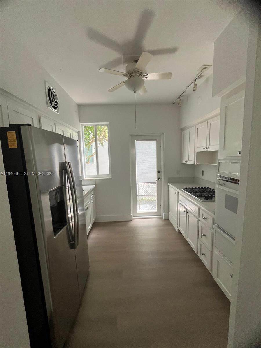 3921 Meridian Ave - Photo 1