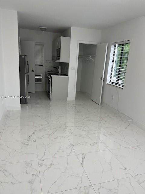 625 5th Ave - Photo 1