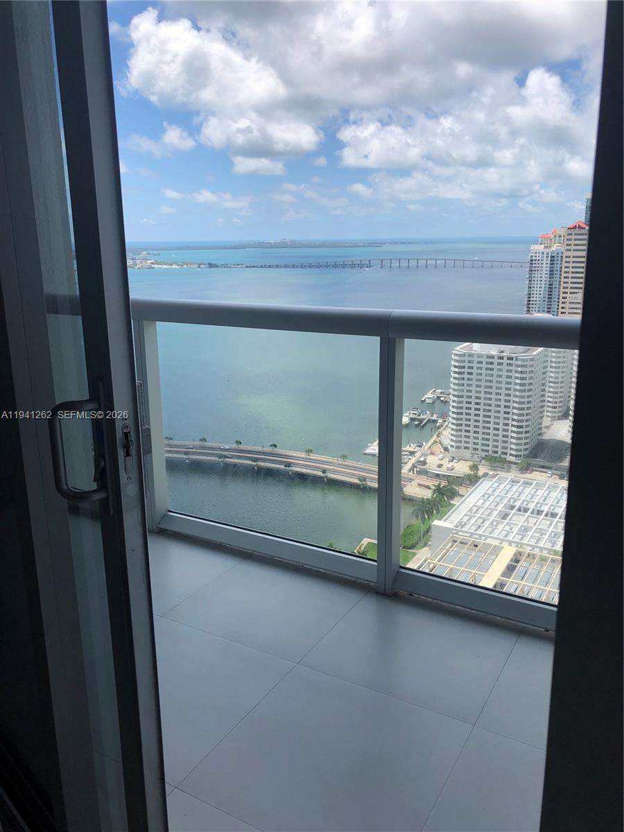 https://bt-photos.global.ssl.fastly.net/miami/1280_boomver_2_A11941262-2.jpg