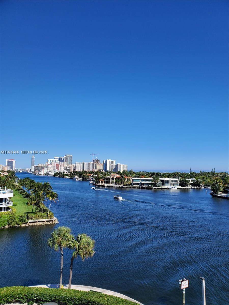 20515 Country Club Dr - Photo 1