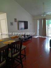 https://bt-photos.global.ssl.fastly.net/miami/orig_boomver_1_A11941780-2.jpg