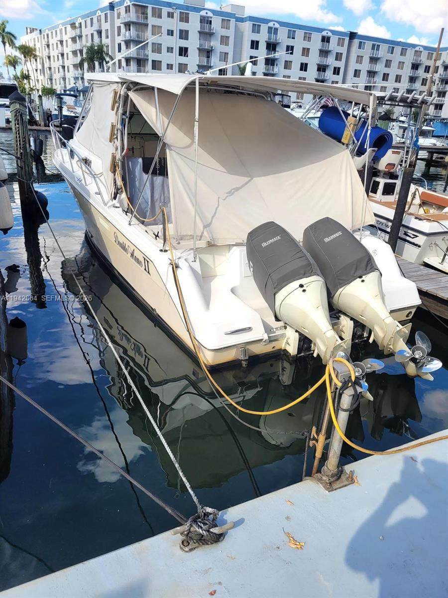 1700 N River Dr - Photo 1