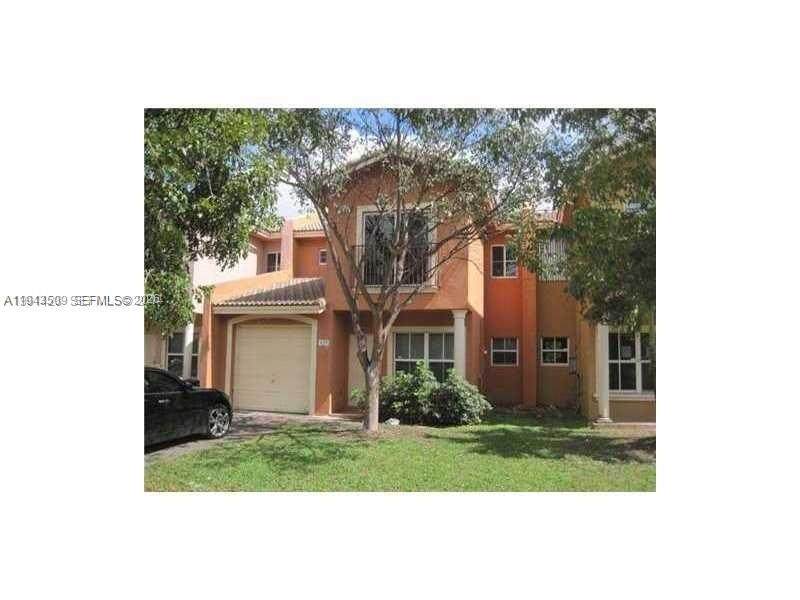 825 6th Pl - Photo 1