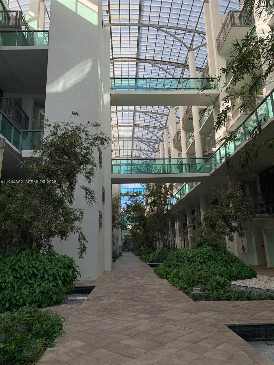 6000 Collins Ave Unit 136 - Photo 1