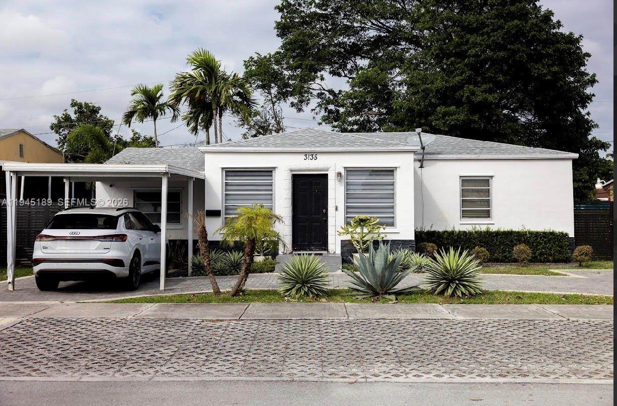 3135 18th St - Photo 1