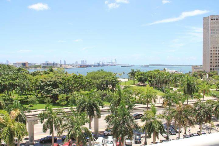 50 Biscayne Blvd - Photo 1