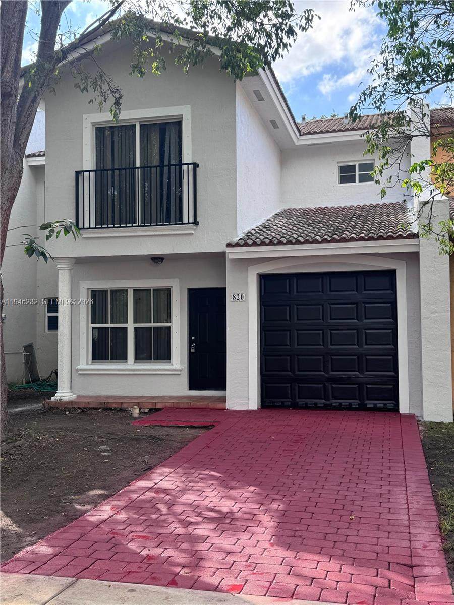 820 6TH CT - Photo 1