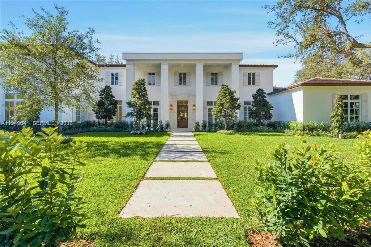 5940 100th Ter - Photo 1