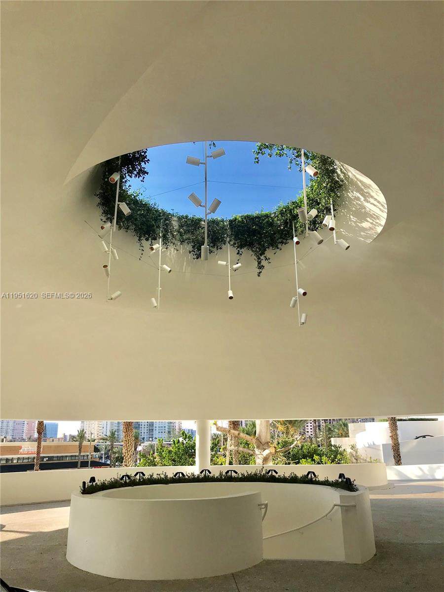 https://bt-photos.global.ssl.fastly.net/miami/orig_boomver_1_A11951620-2.jpg