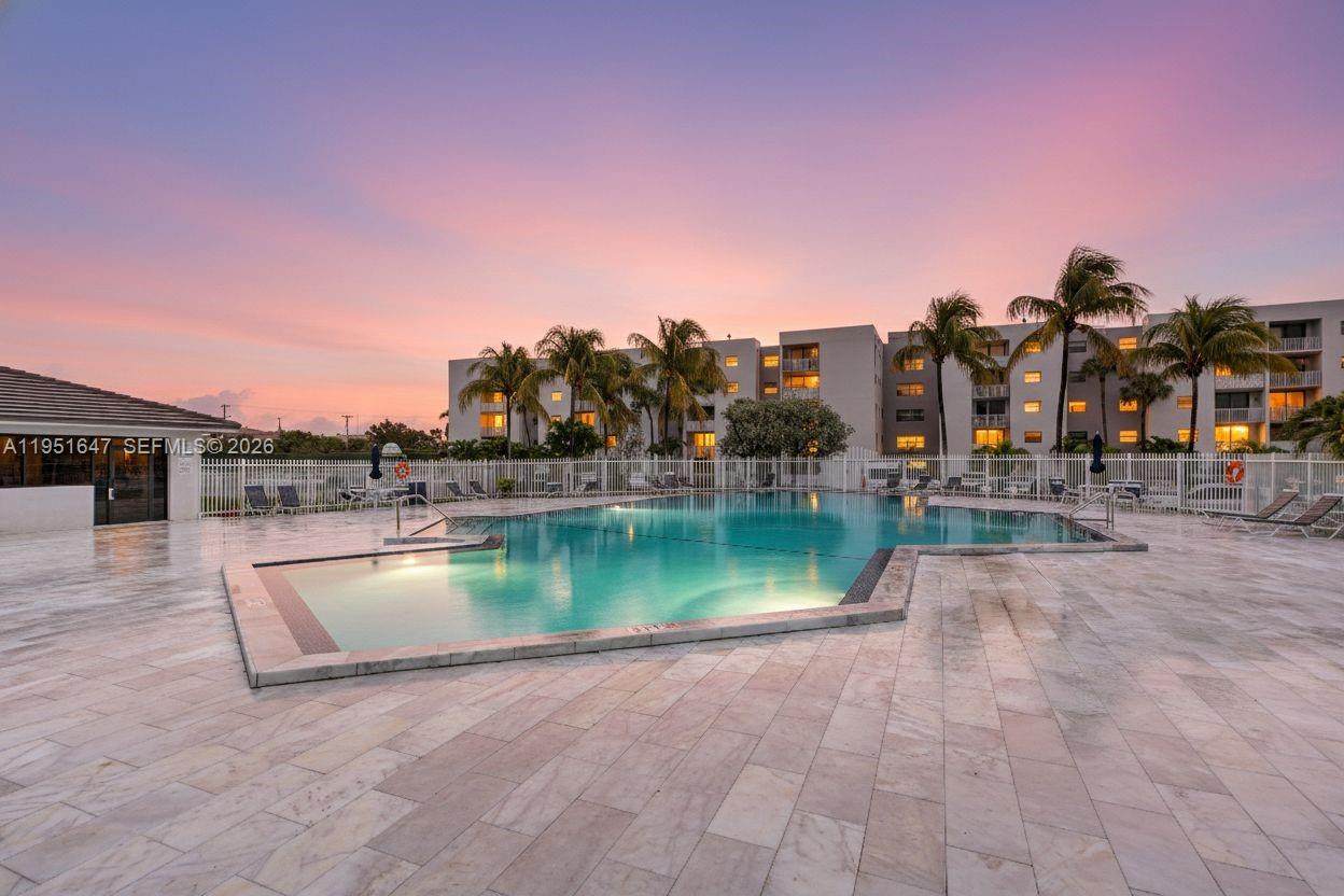 https://bt-photos.global.ssl.fastly.net/miami/1280_boomver_1_A11951647-2.jpg
