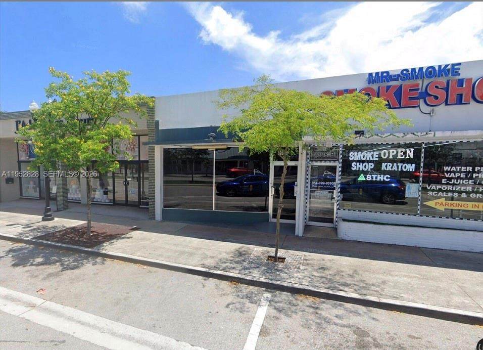 2328 Hollywood Blvd - Photo 1