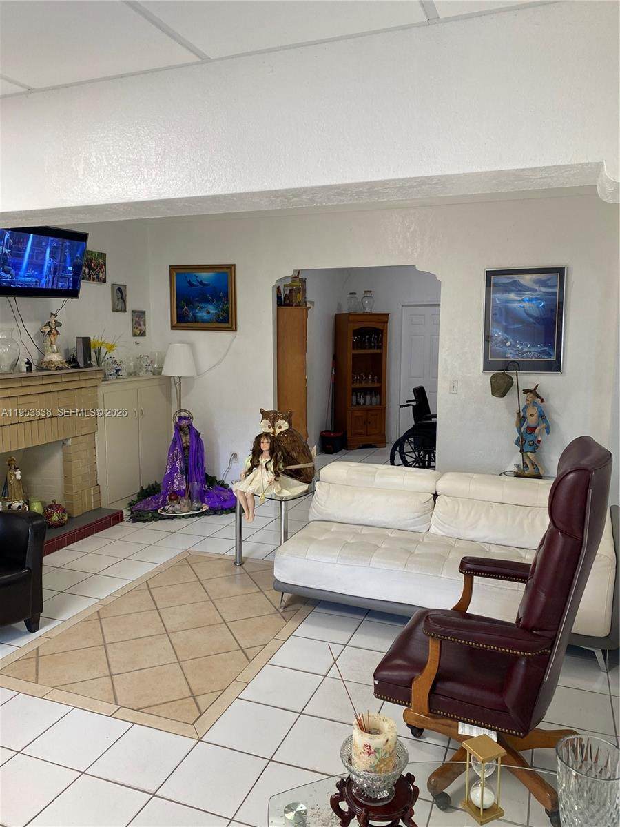 https://bt-photos.global.ssl.fastly.net/miami/1280_boomver_1_A11953338-2.jpg