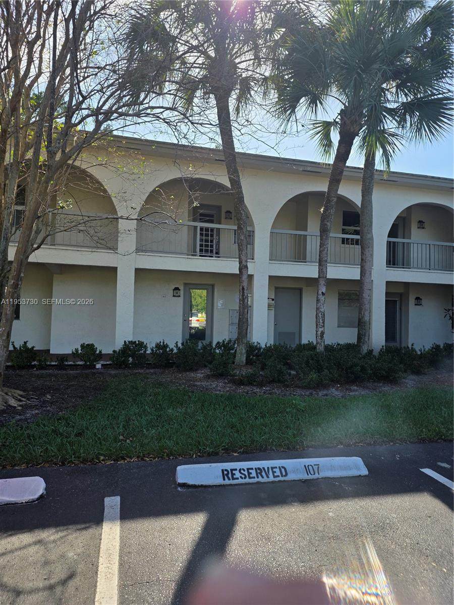 2612 Nassau Bnd - Photo 1