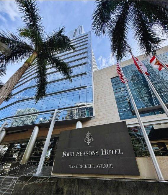 1435 Brickell Ave - Photo 1