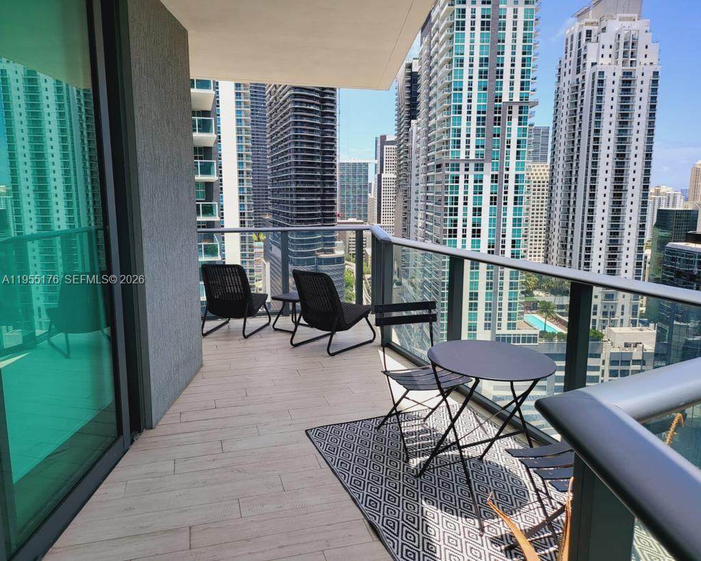 1300 Miami Ave - Photo 1